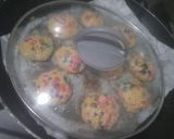 Foto del paso 4 de la receta: Galletas con Chispitas de colores🌈en sartén