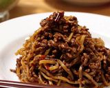 A picture of step 7 of Ready in 10 Minutes! Spicy & Delicious Meat Miso Dipping Noodles.