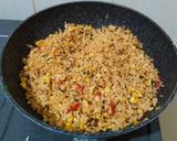 Foto langkah ke 4 dari resep Nasi Goreng Tanpa Sosis (Bumbu Iris).