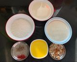 A picture of step 1 of Suji halwa.