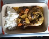 Une image de l'étape 4 de Cuisses de poulet à la sauce de curry vert et lait de coco.