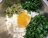 મેથી ની ભાજી ના ગોટા (Methi Bhaji Gota Recipe In Gujarati) રેસીપી સ્ટેપ1ફોટો