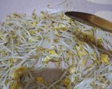 Foto langkah ke 3 dari resep Tumis Toge Telur.