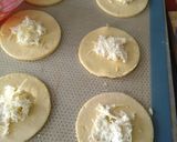 Une image de l'étape 4 de Arepas au fromage.