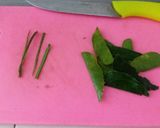 Foto langkah ke 1 dari resep Cilok Goreng Rawit Daun Jeruk atau Karedok Cimol.