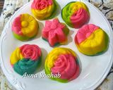 Foto langkah ke 5 dari resep Bolu Kukus Pelangi (tanpa mixer).
