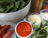 Foto del paso 1 de la receta: Nidos de espaguetis con longaniza fresca