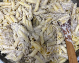 Foto del paso 5 de la receta: 629. Pennes con salsa de cuatro quesos y salsa de trufa (principal pasta)