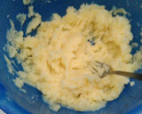 Foto langkah ke 1 dari resep Cheesy potato kekinian.