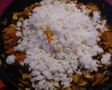 Foto del paso 3 de la receta: Tortitas de arroz con queso y sobrasada
