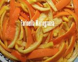 Foto del passaggio 3 della ricetta Scorzette di arance 🍊 km zero candite ricetta siciliana 👩🍳❤️🍊