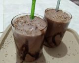 A picture of step 1 of Cold coffee with chocolate syrup.