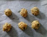 A picture of step 4 of Sage and onion stuffing balls alla Fluffy.