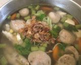 Foto langkah ke 4 dari resep Sop Ayam Baso.
