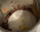 Foto del paso 1 de la receta: Bizcocho de cacao y galletas en el microondas