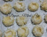 Foto langkah ke 6 dari resep Thumbprint Cookies.