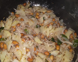 A picture of step 2 of Kanda Poha.