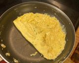 A picture of step 3 of French Omelette with Chives.