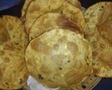 मूंग दाल की पूड़ी (Moong dal ki puri recipe in hindi) रेसिपी चरण 4 फोटो