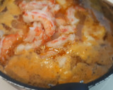 Foto del paso 7 de la receta: Merluza guisada en salsa de langostinos