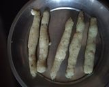 A picture of step 3 of Potato samolina fingers.