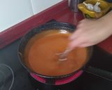 A picture of step 3 of Gachas Manchegas.