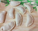 A picture of step 6 of Semolina Walnut Gujiya.