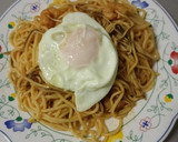 Foto del paso 4 de la receta: Espaguetis con Gulas y Gambas
