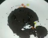 A picture of step 4 of Oreo lava cake.