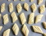 Foto del paso 3 de la receta: Galletitas de maicena