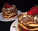 صورة لخطوة 6 من وصفة بان كيك بالشوكولاتة والفراولة 🥞