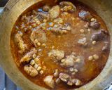 A picture of step 6 of Chana Gosht Awadhi style.
