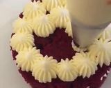 Foto langkah ke 8 dari resep Mini Red velvet cakes with creamcheese frosting.