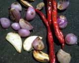 Foto langkah ke 1 dari resep Pindang Sapi Aroma Daun Jeruk.