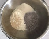 Foto langkah ke 1 dari resep Roti Sobek, tepung ketan item.