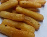 Foto langkah ke 6 dari resep Stik Kentang Keju.