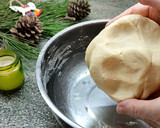 Foto del paso 5 de la receta: Galletas de Navidad Piñas de Pino