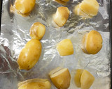 Foto del paso 3 de la receta: Patatas rotas al horno