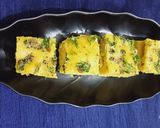 A picture of step 4 of Khaman dhokla.