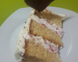 Foto del paso 10 de la receta: Layer cake de nata y fresas