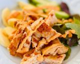 Hình bước làm 3 của món Salad Táo, Bơ & Chả Tôm Quết Sốt Samurai