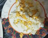 A picture of step 1 of Egg subwich.
