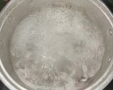 Foto langkah ke 2 dari resep Bening Bayam Batik Kemangi.