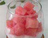 Foto langkah ke 1 dari resep Es Merah Putih tanpa gula, tanpa sirup.