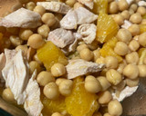 Foto del paso 4 de la receta: Ensalada de garbanzos con naranja