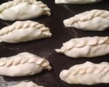 Foto del paso 5 de la receta: Empanadas de carne cortada a cuchillo 😋