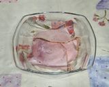 Foto del passaggio 2 della ricetta Camembert con cotto alle erbe