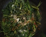 Foto langkah ke 3 dari resep Kangkung Belacan.