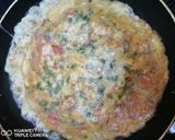 A picture of step 3 of Spanish omelette.
