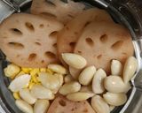 Hình bước làm 2 của món Sữa củ sen + bắp mỹ + hạnh nhân🌽🌽🫘🫛🫛